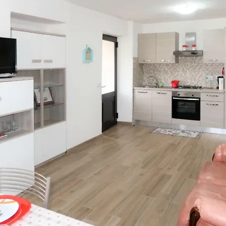 Ginni 330s Apartman *