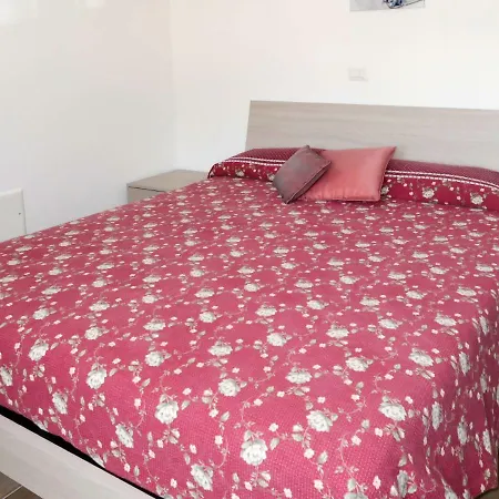 Apartment Ginni 330s *